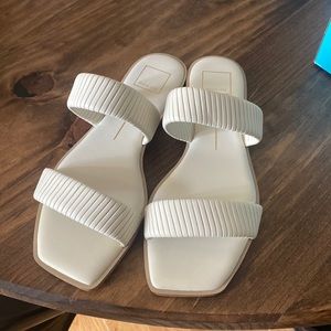 Dolce vita size 9 ilize sandals